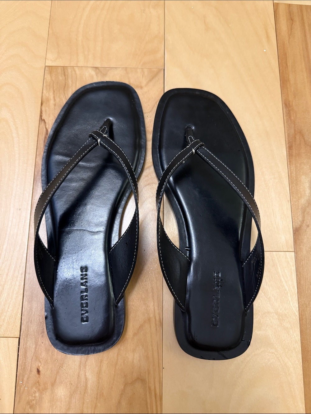 Everlane Black Leather Square-Toe Flip Flop
